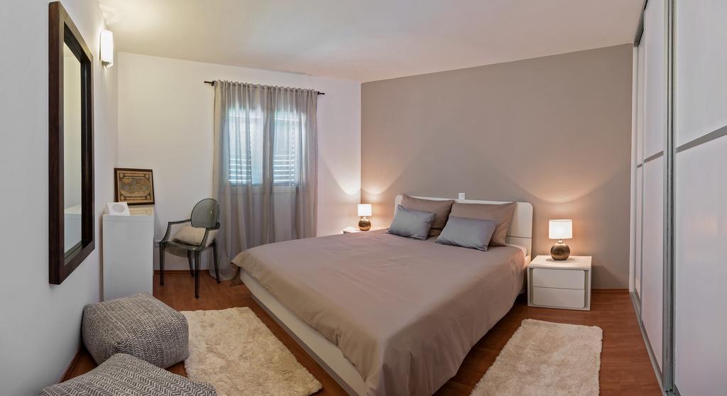 Apartman Roza 罗戈兹尼察 外观 照片